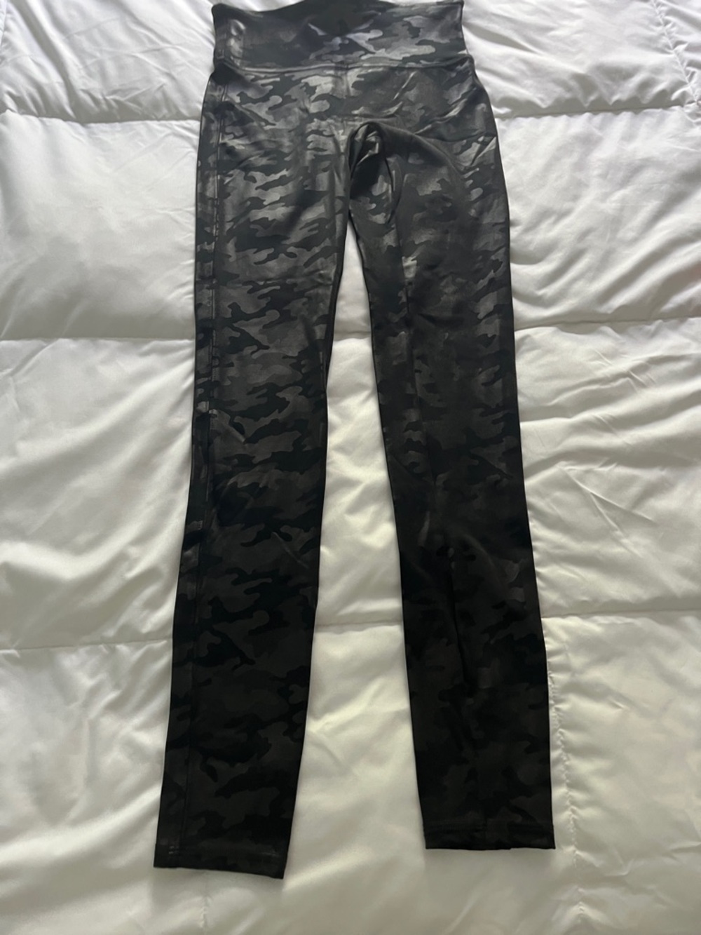 SPANX Black High-Waist Active Leggings with Red Tag